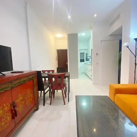 Apartamento Amilcar Frente A La Playa Primera Linea De Playa Cadiz