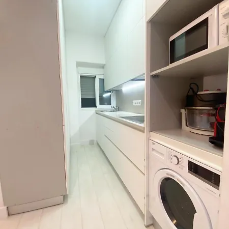 Apartamento Amilcar Frente A La Playa Primera Linea De Playa Apartment *